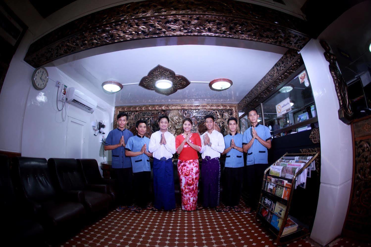 Venus Hotel *